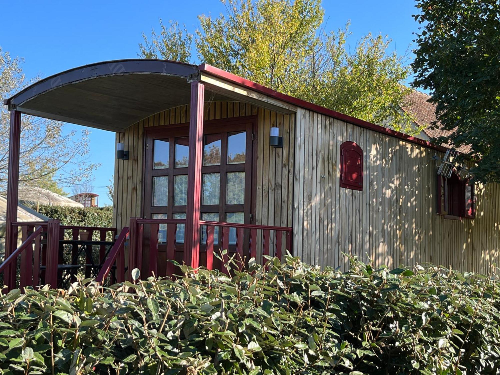 La Buissonniere Lodges Chisseaux Exteriör bild
