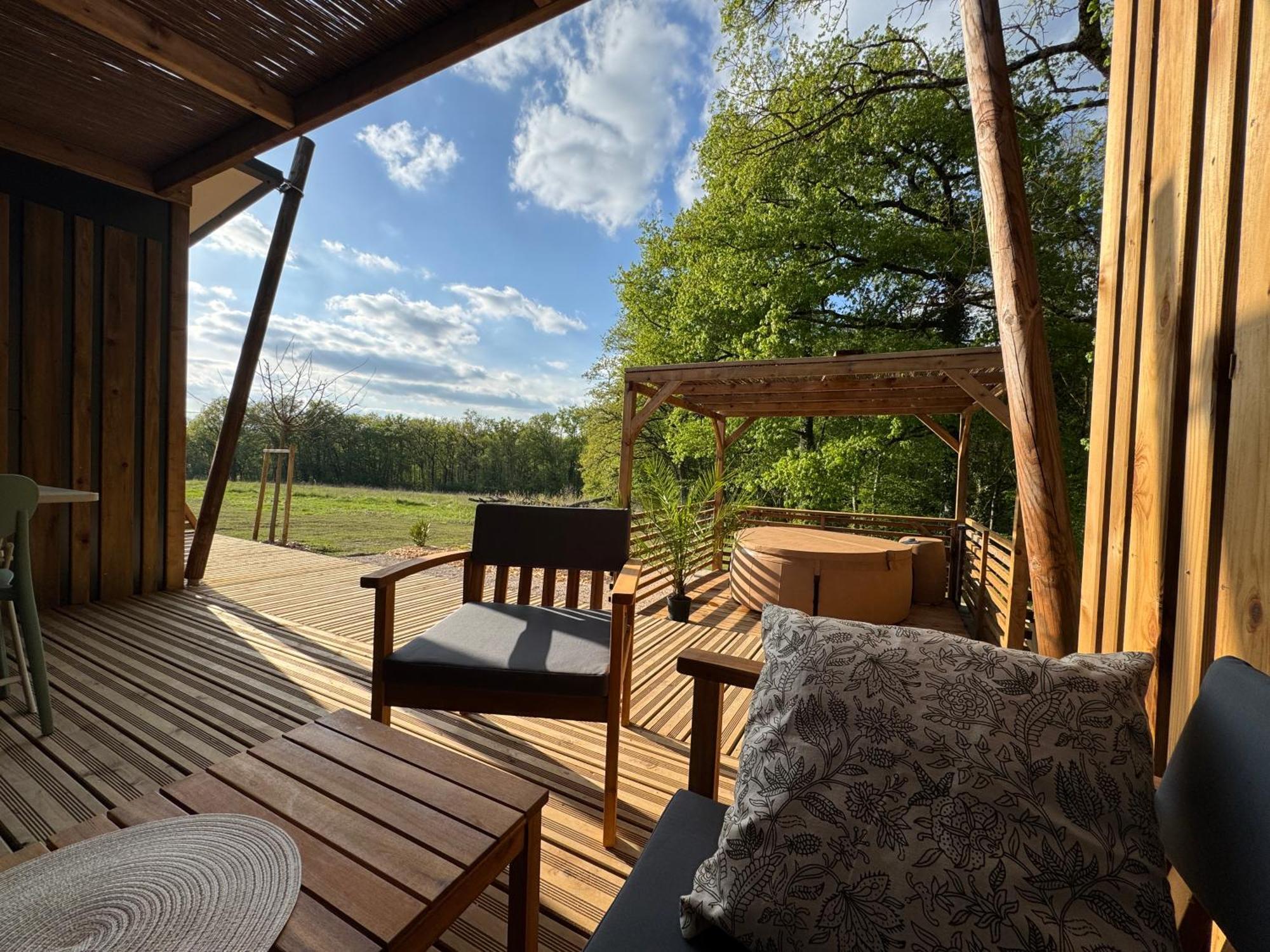 La Buissonniere Lodges Chisseaux Exteriör bild