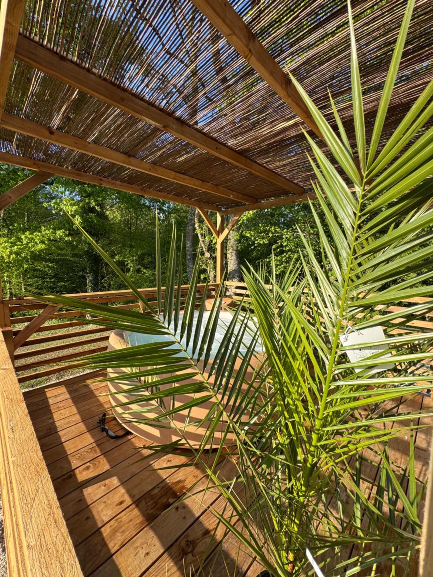 La Buissonniere Lodges Chisseaux Exteriör bild