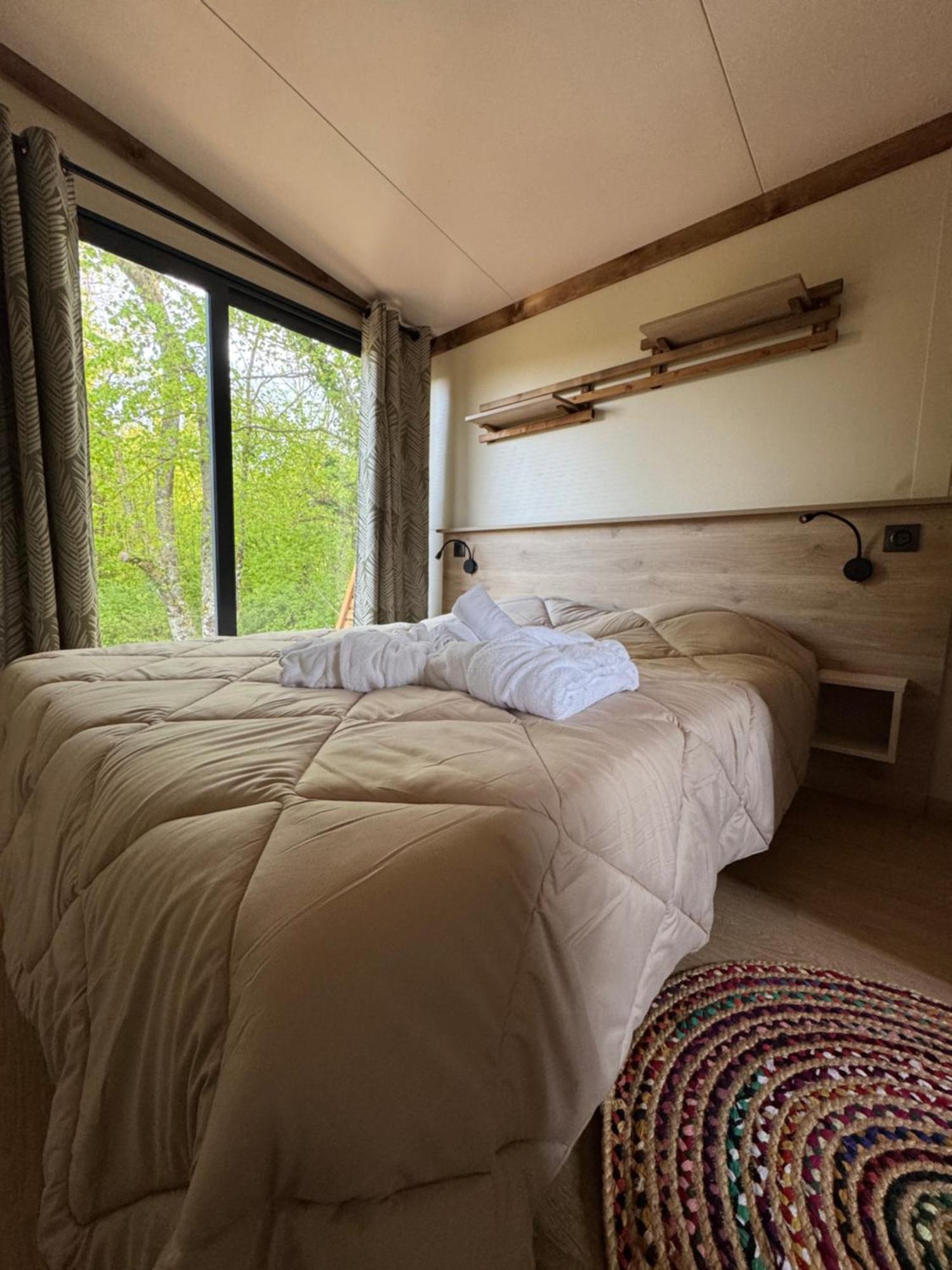 La Buissonniere Lodges Chisseaux Exteriör bild